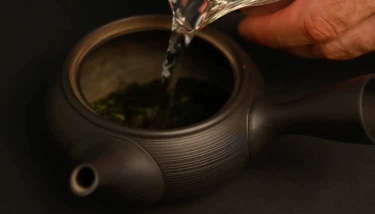 Image of Add hot water at a slightly higher temperature: 70–75 °C (160–170 °F).