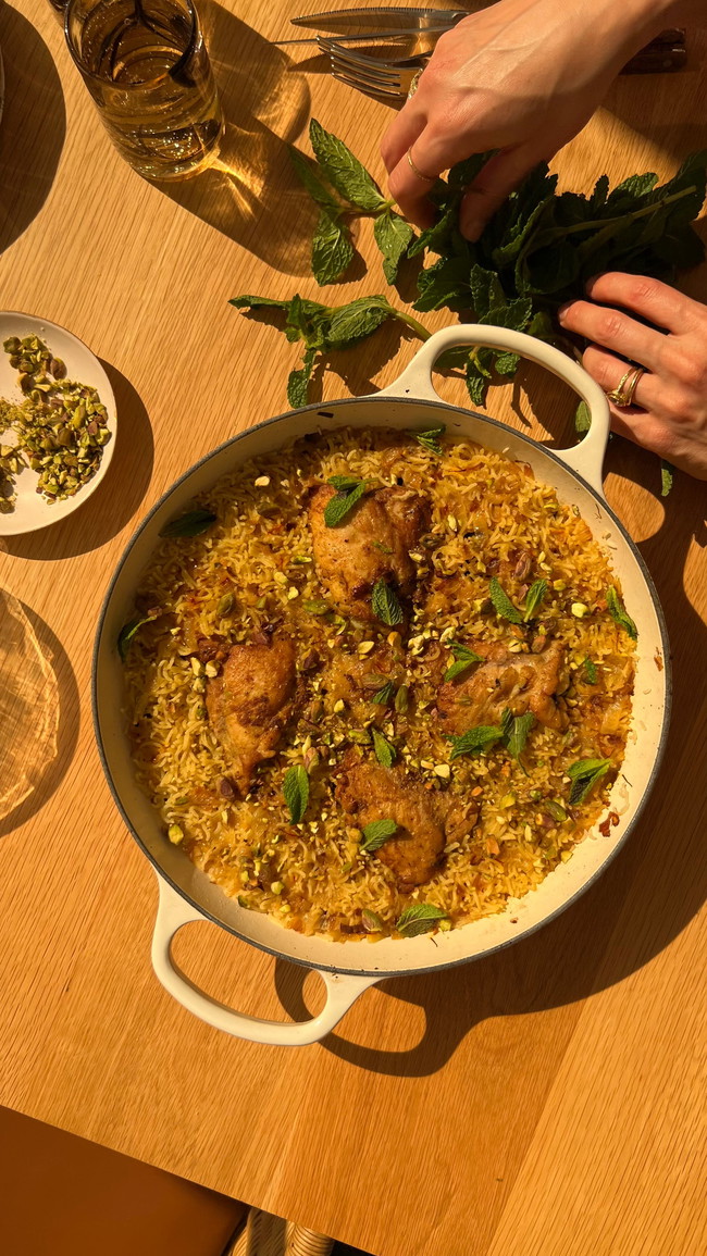 Image of Chicken and Rice with Pistachios and Saffron