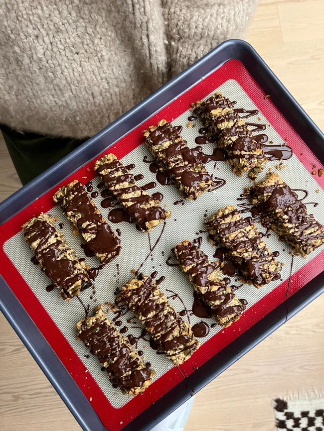 Image of Melissa Clarks Granola Bars (with a little twist)