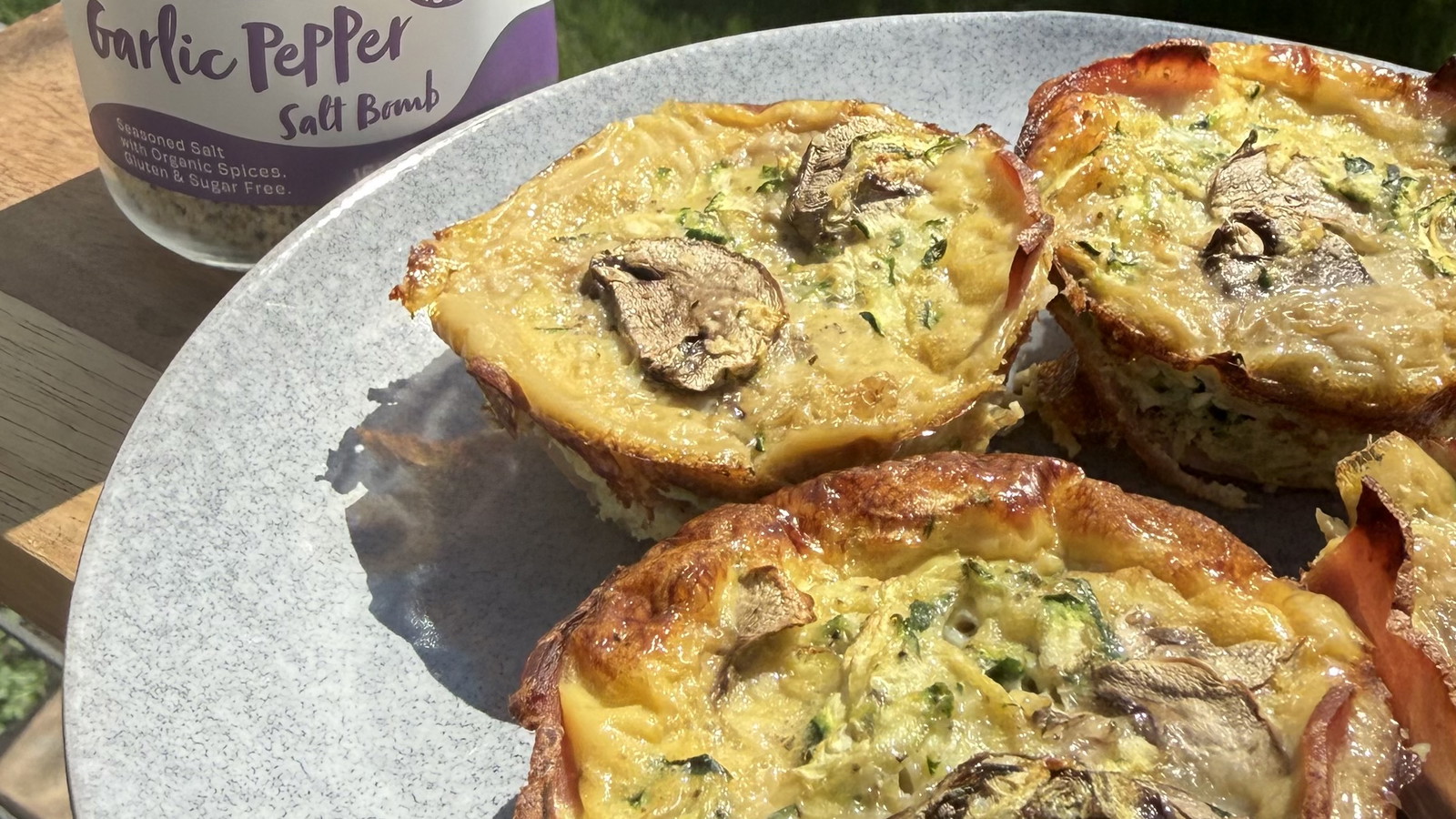 Ham-Lined Zucchini Muffin Cups 