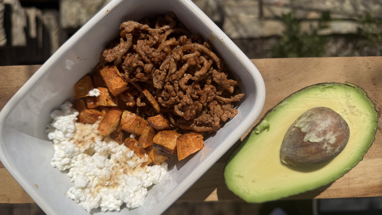 Smokin’ Hot Honey Beef & Sweet Potato Bowl