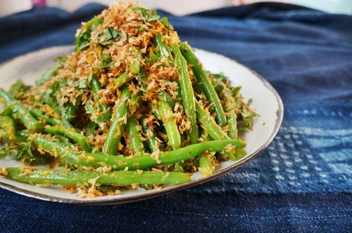 Image of Toasted Coconut String Beans