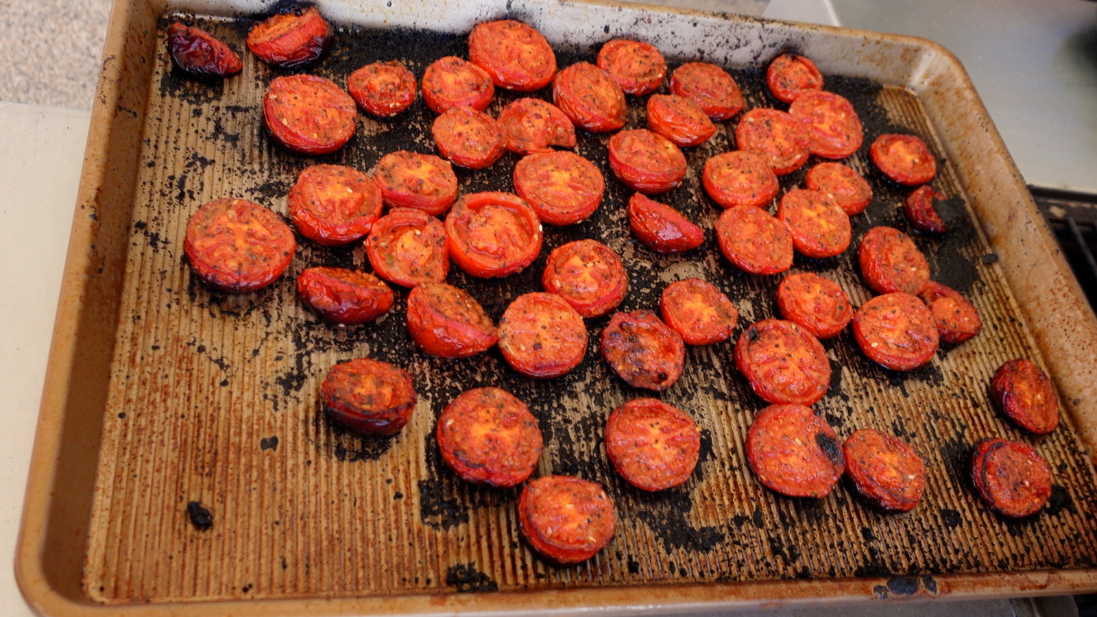 Image of Smoked Tomatoes with Garlic, Olive Oil & Desert Gold Seasoning