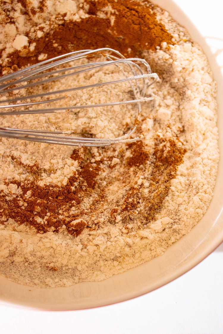 Image of Mix together flours, cinnamon and baking  soda