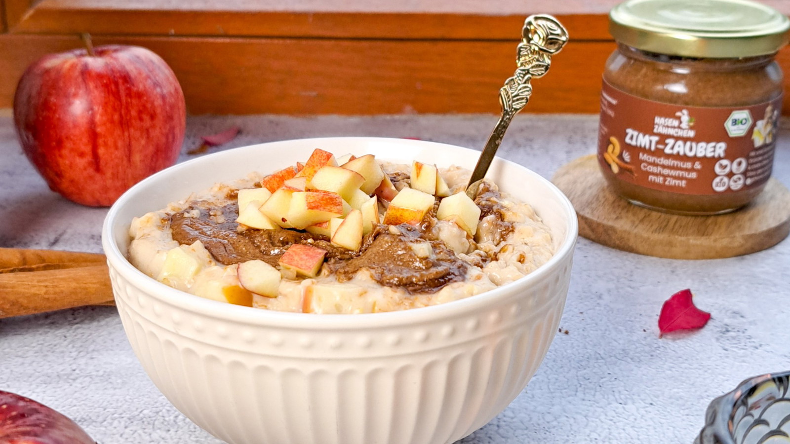 Image of Cremiges Apfel-Zimt-Porridge