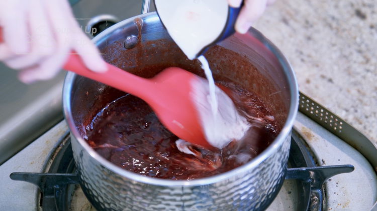 Image of Mix the tapioca starch with water and then add to the...