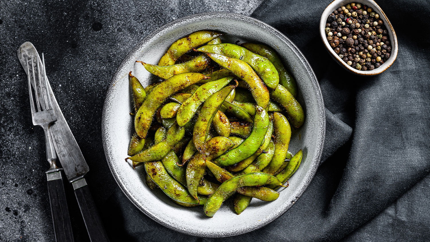 Image of Cómo cocinar edamame: salteado con ajo y salsa de soja