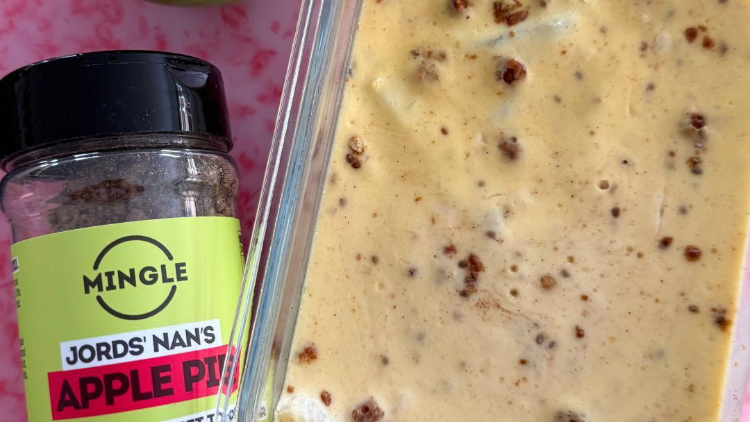 Mingle’s High Protein Apple Pie Sweet Topper Cheesecake-image