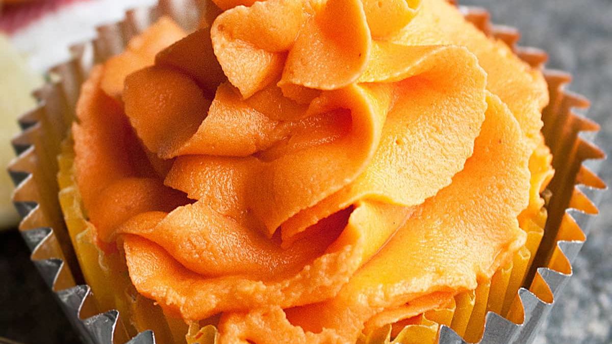How to Flavor Frosting with Oil Soluble Orange Extract
