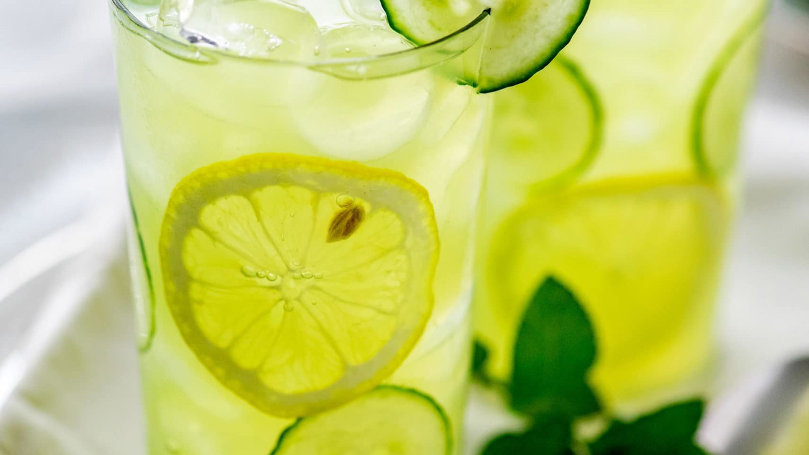 Fresh Cucumber Lemonade Recipe (Made with Natural Extract)