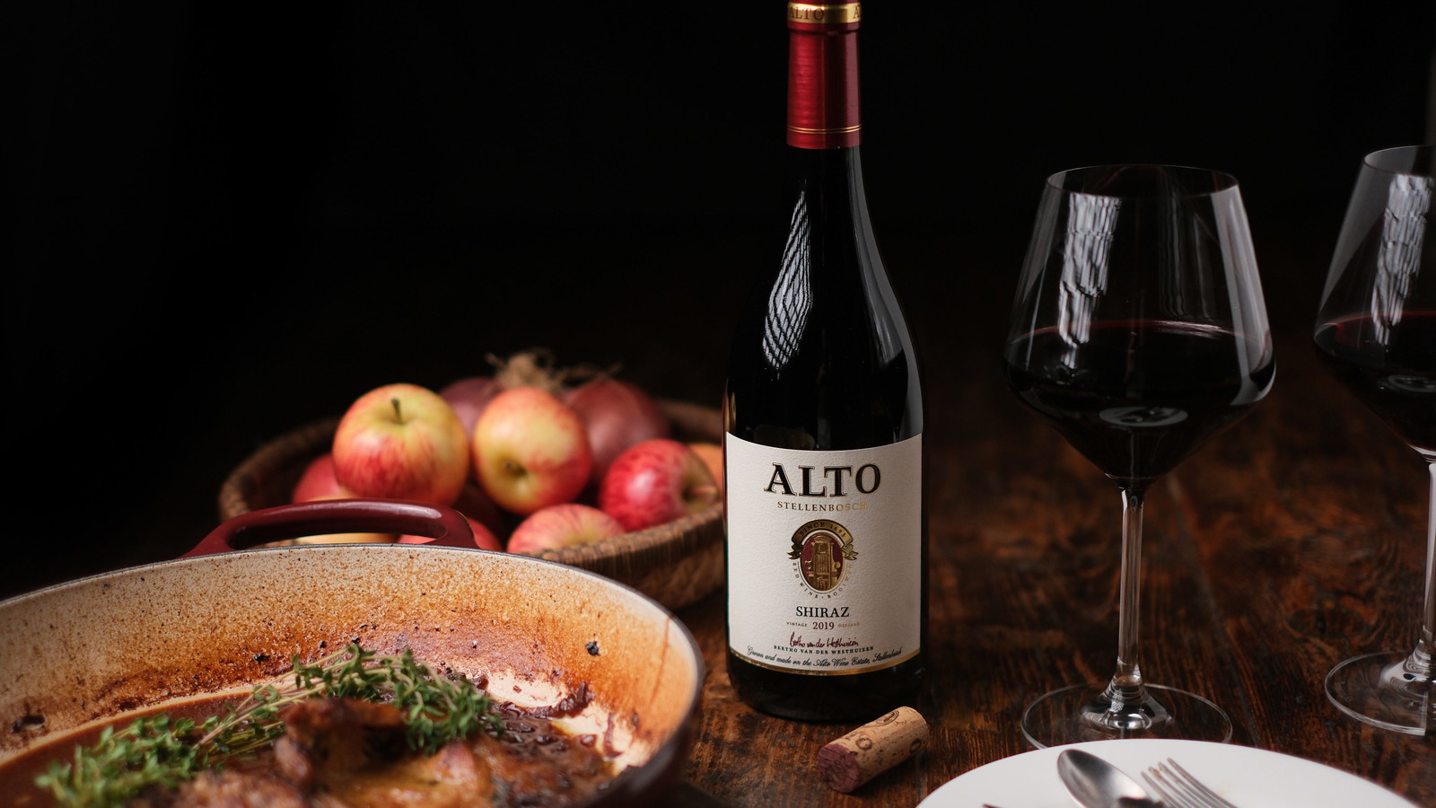 Image of Pan-roasted Pork Chops with Apples and Alto Shiraz 