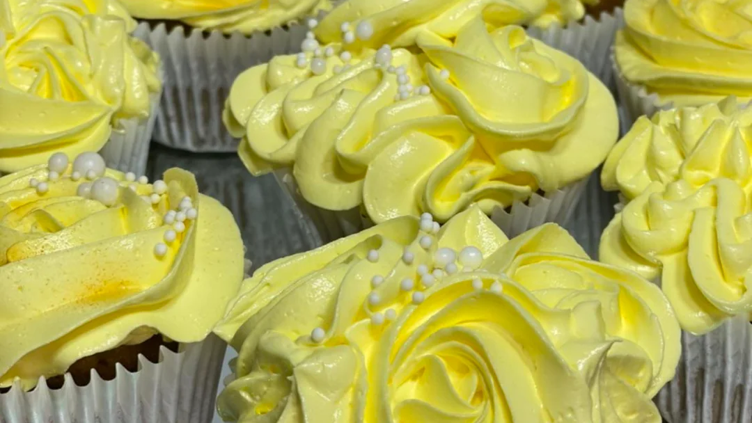 Brighten Buttercream Frosting with Natural Yellow Food Dye