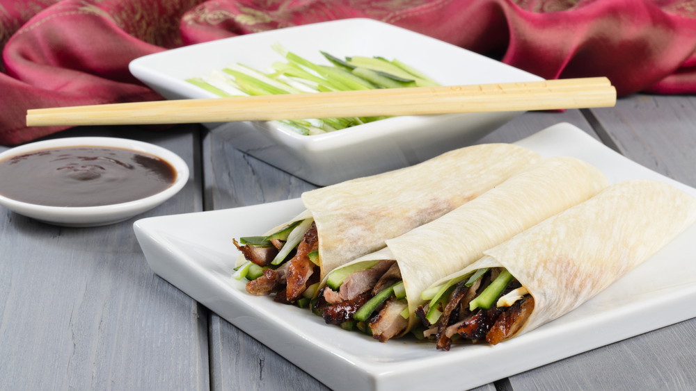 Image of Crispy Aromatic Duck with Mini Pancakes