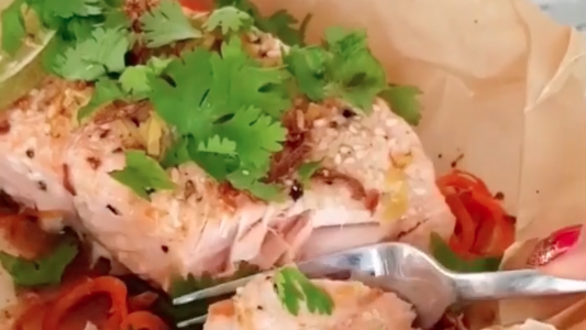 Image of Steamed Salmon and Veggies