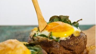 Image of Portobello Mushroom, Spinach and Egg Sandwich