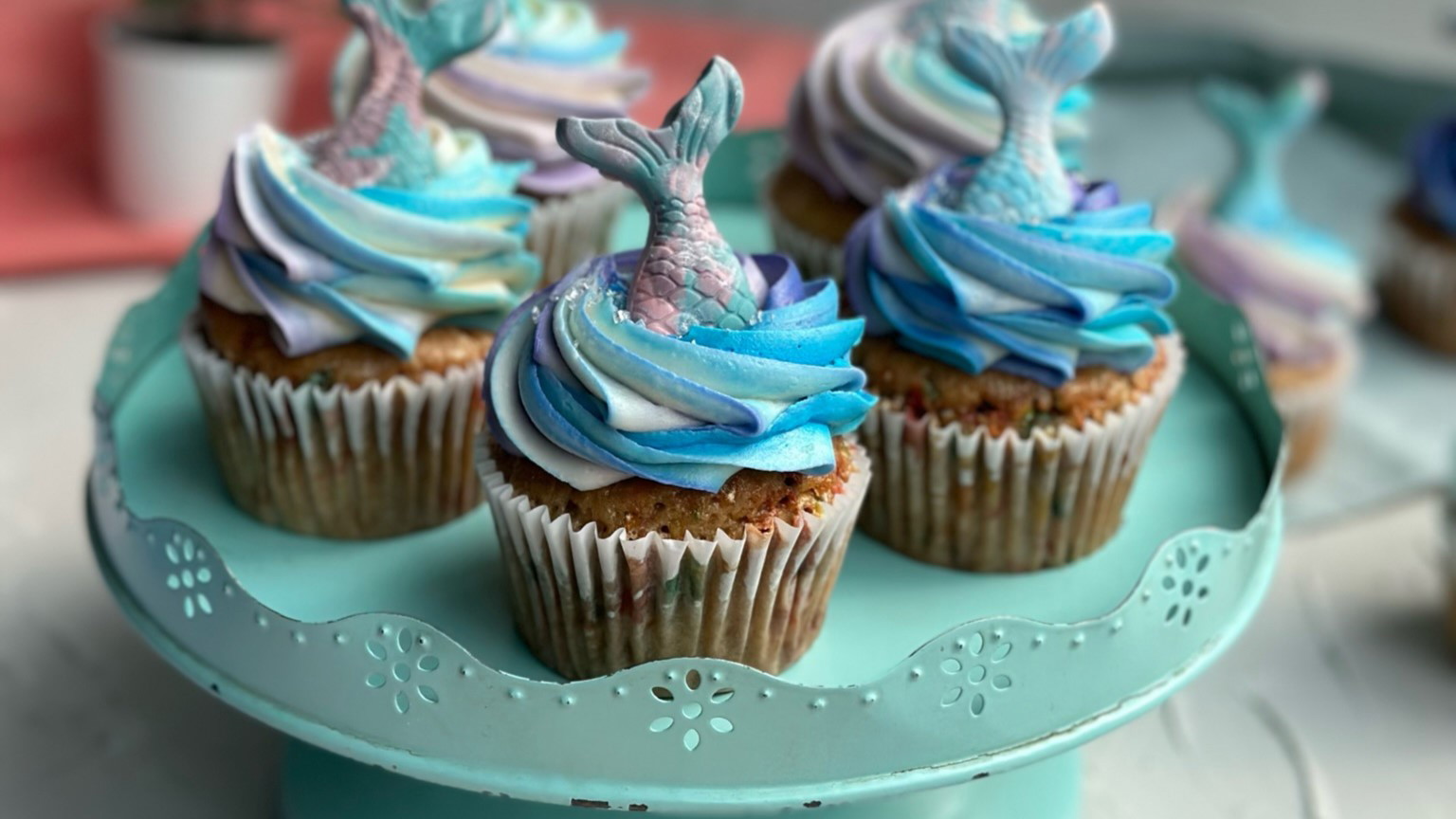 Mermaid Cupcakes with Natural Blue Food Coloring