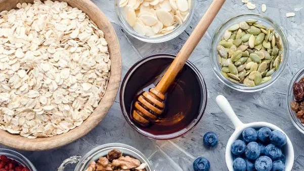 Image of Berry and Hemp Seed Porridge