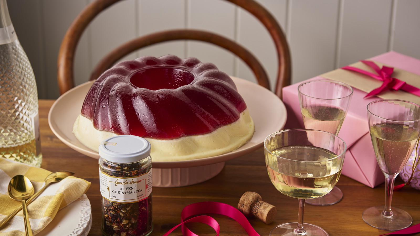 Image of Advent Tea Jelly & Vanilla Bean Panna Cotta Bundt