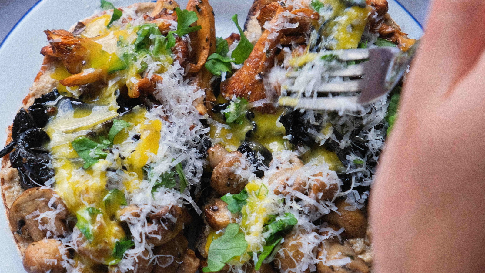 Image of Toast Champignon Miso Parmesan