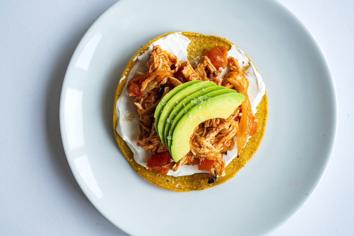 Tinga de pollo a la sartén