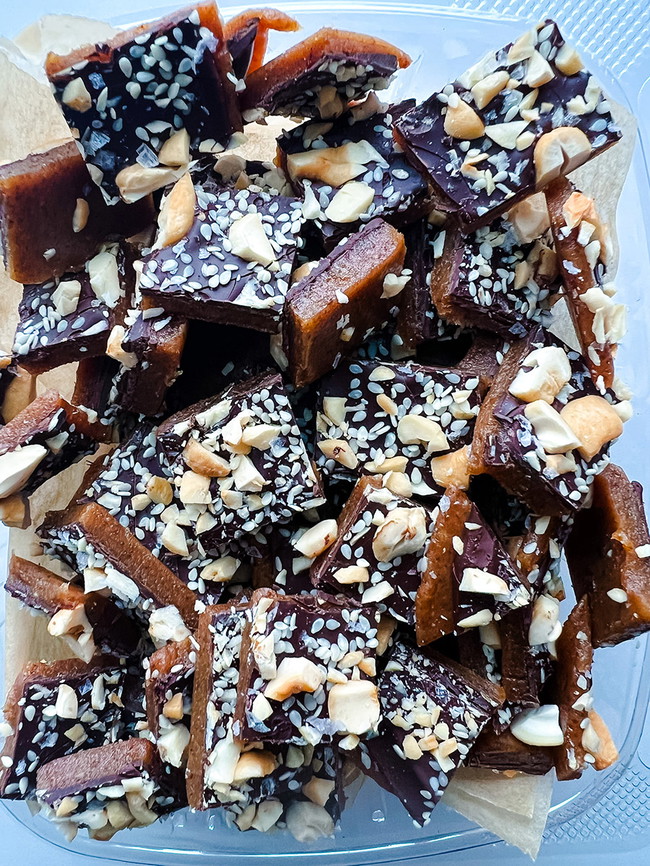 dark chocolate tahini bark