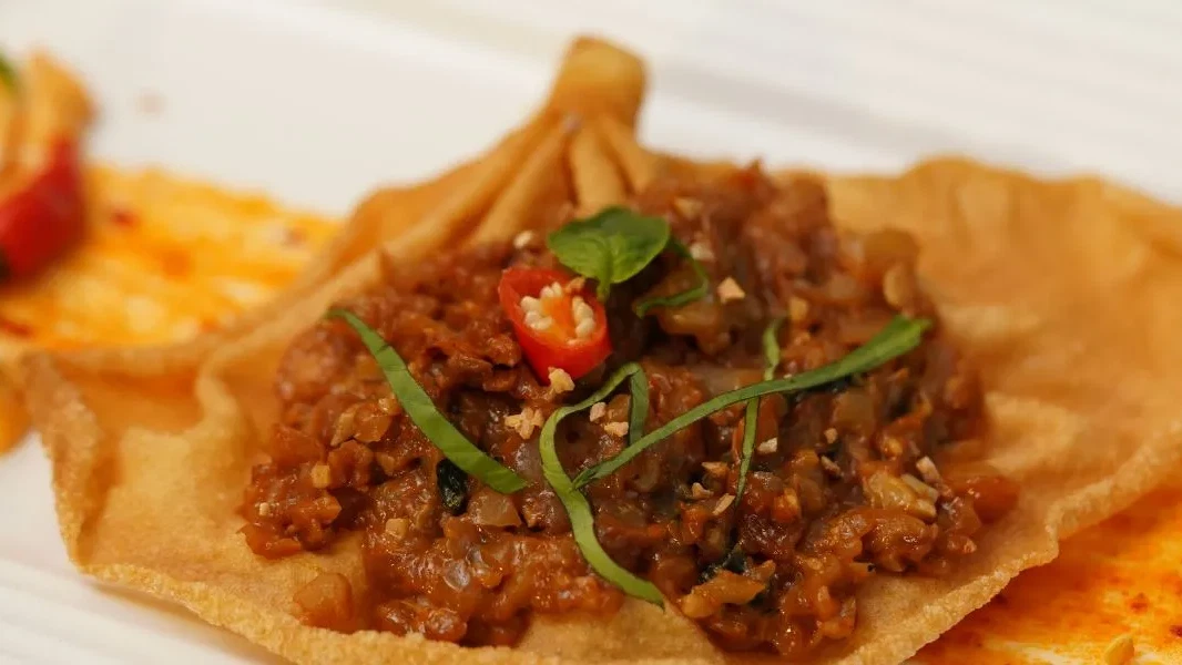Image of Thai Basil Waterchestnut