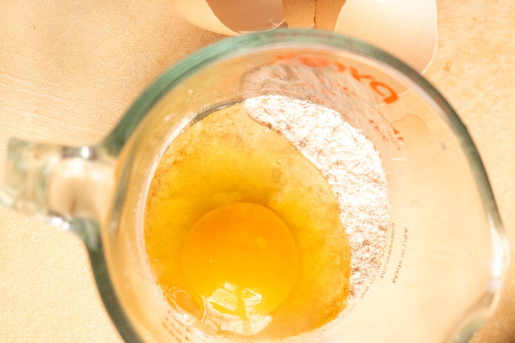 Image of Add in egg and mix