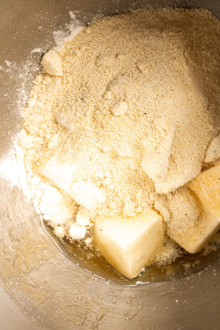 Image of Add in almond meal, flour and flavouring