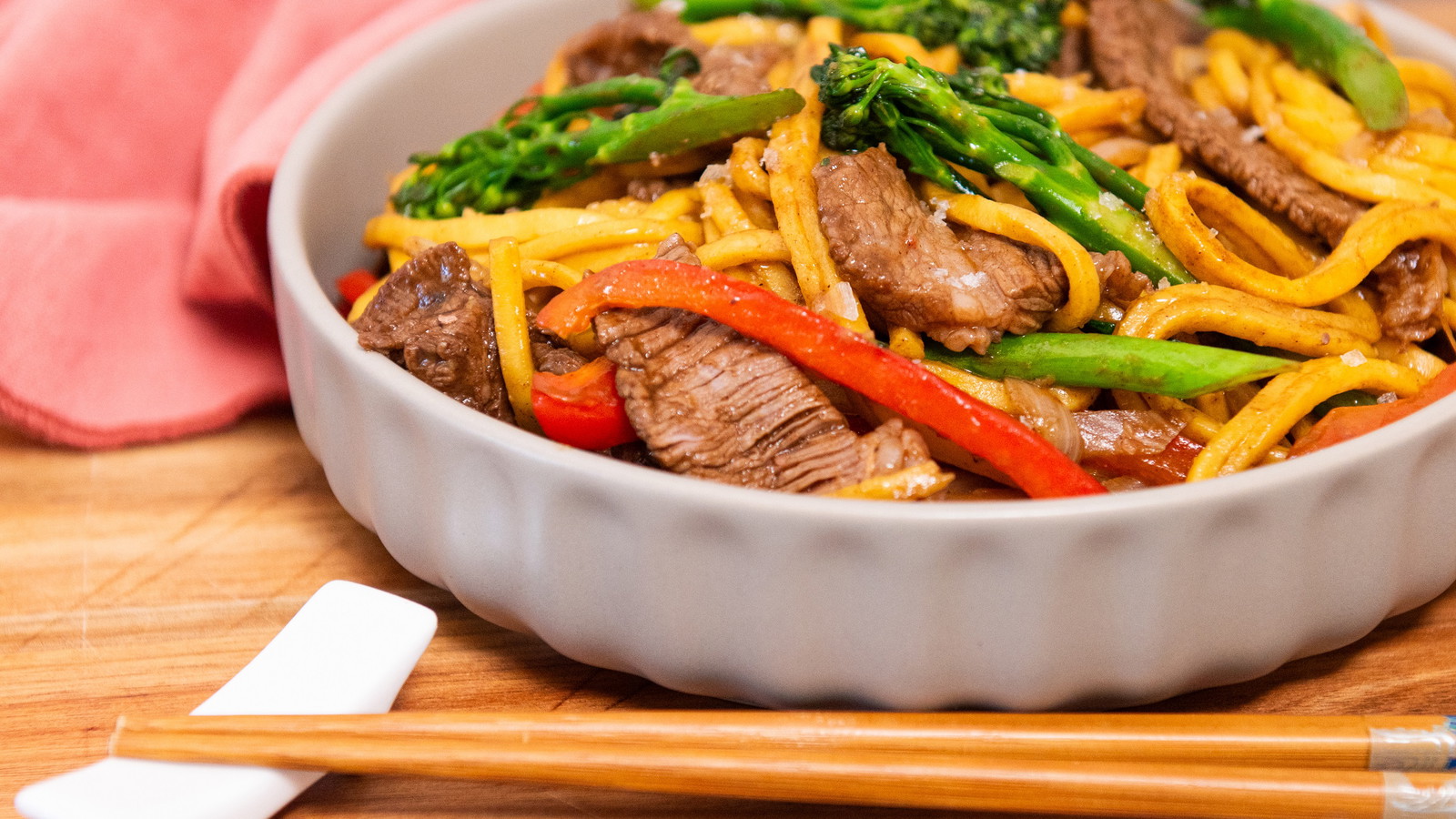 Image of ASIAN STIR-FRIED BEEF WITH NOODLES