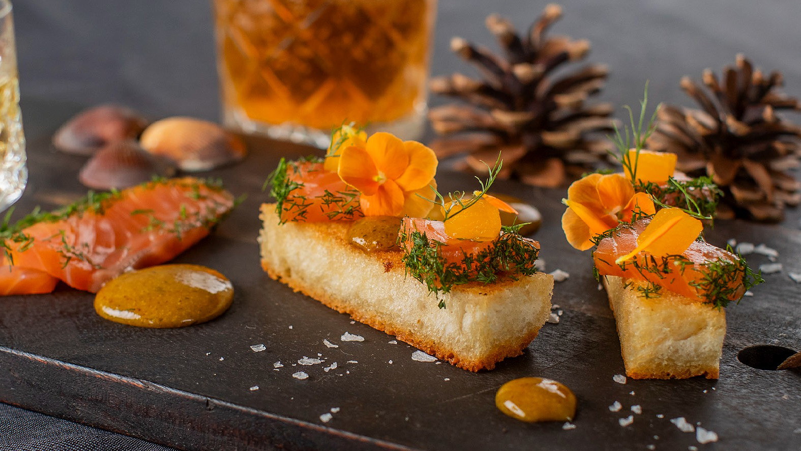 Image of Gravad laks på smørristet brioche