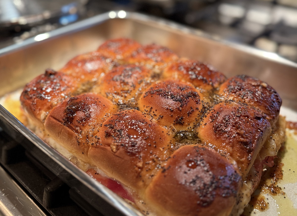 Caramelized Ham & Swiss Buns 