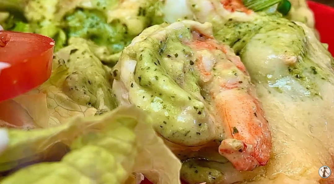 Keto Cream of Green Chile Shrimp (Shrimp Culichi)