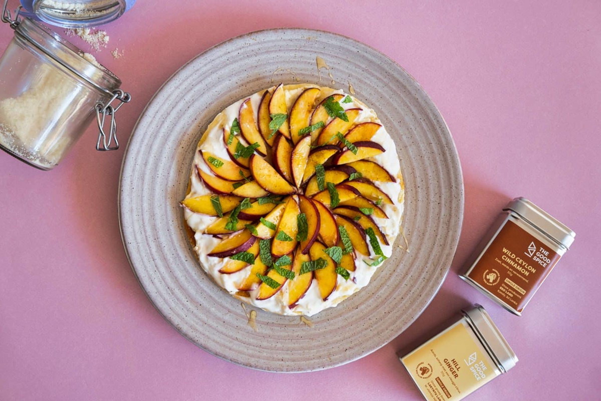 Snelle zomerse taart met glutenvrije bodem