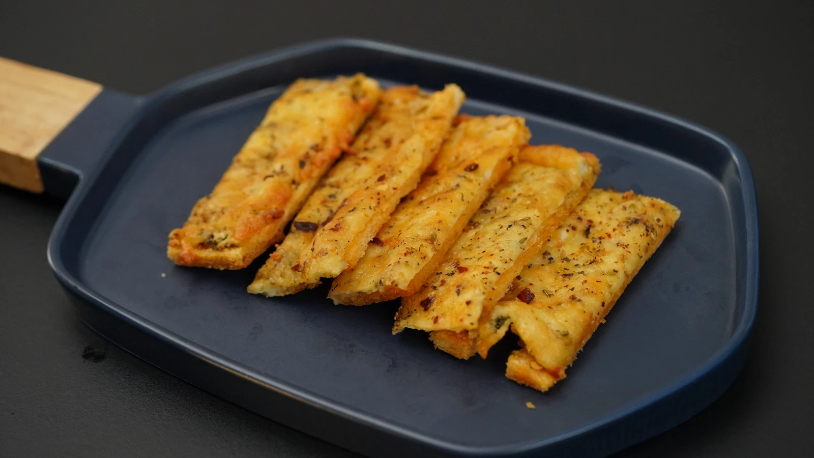 Image of Cheesy Garlic Bread