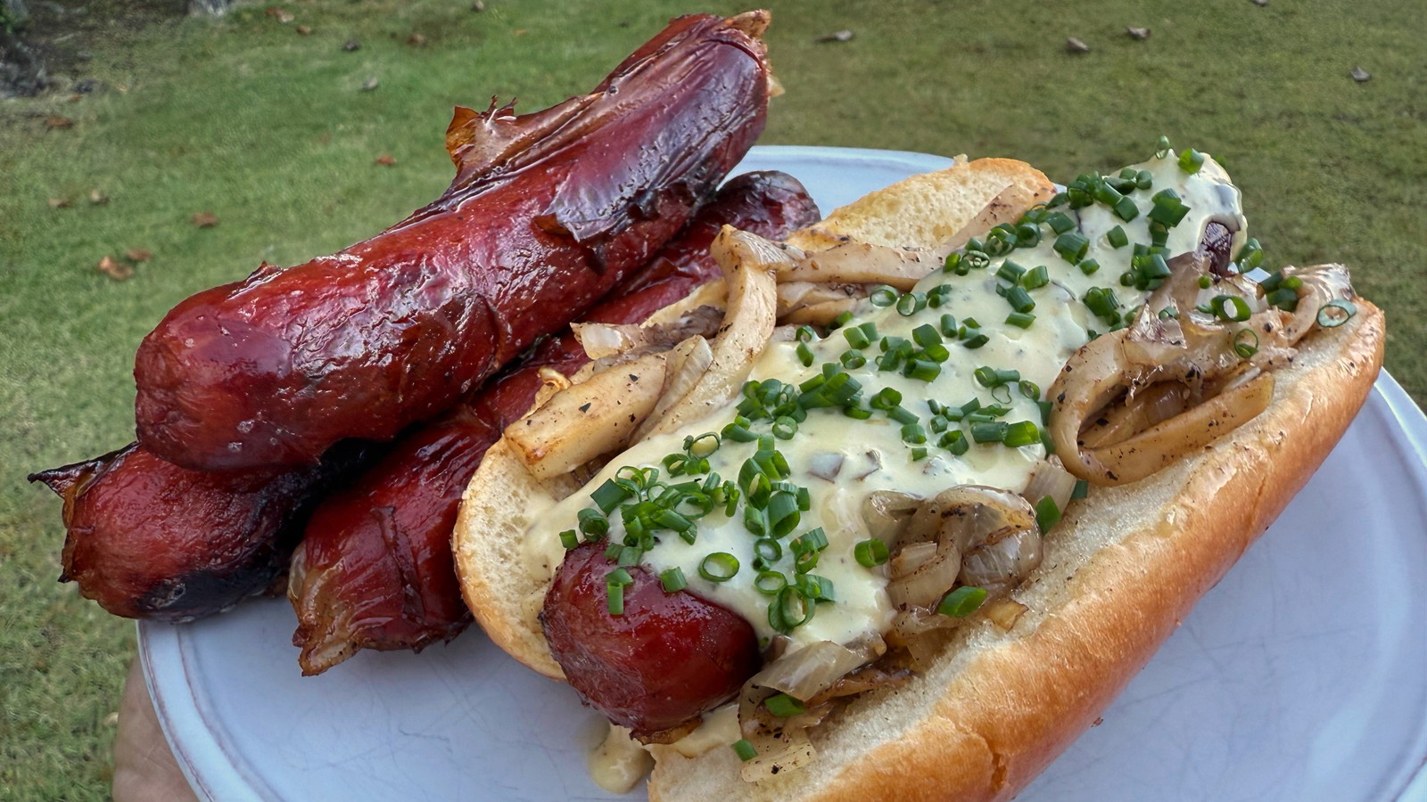Hot dog with Bearnaise sauce 