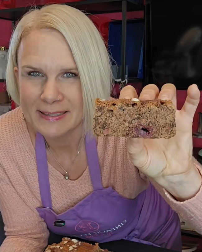 Image of Aromatischer Rotweinkuchen