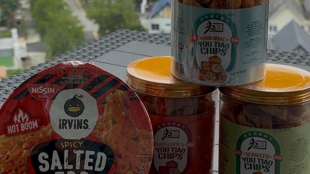 Image of Cup Noodles with You Tiao Chips