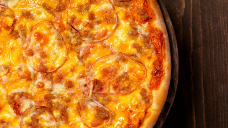 Image of Hatch Chili Cheeseburger Pizza
