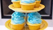 Image of Easy Blue Raspberry Frosting for Cakes