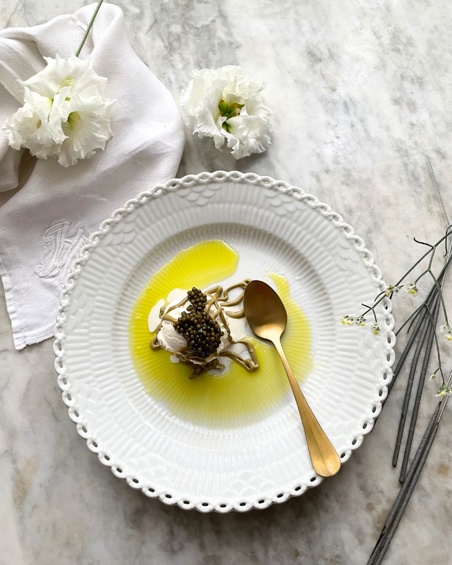 Is med olivenolie, pistaciecreme og caviar 