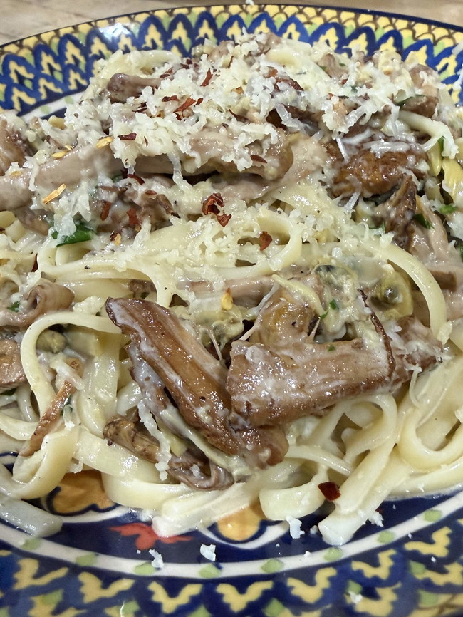 Image of Chanterelle and Clam Pasta