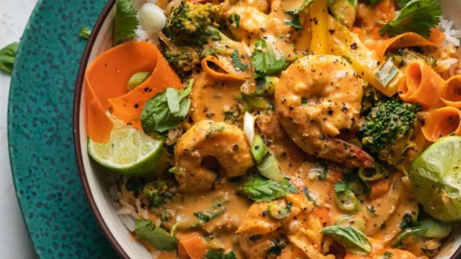 Image of Curry thaï rouge au butternut & crevettes