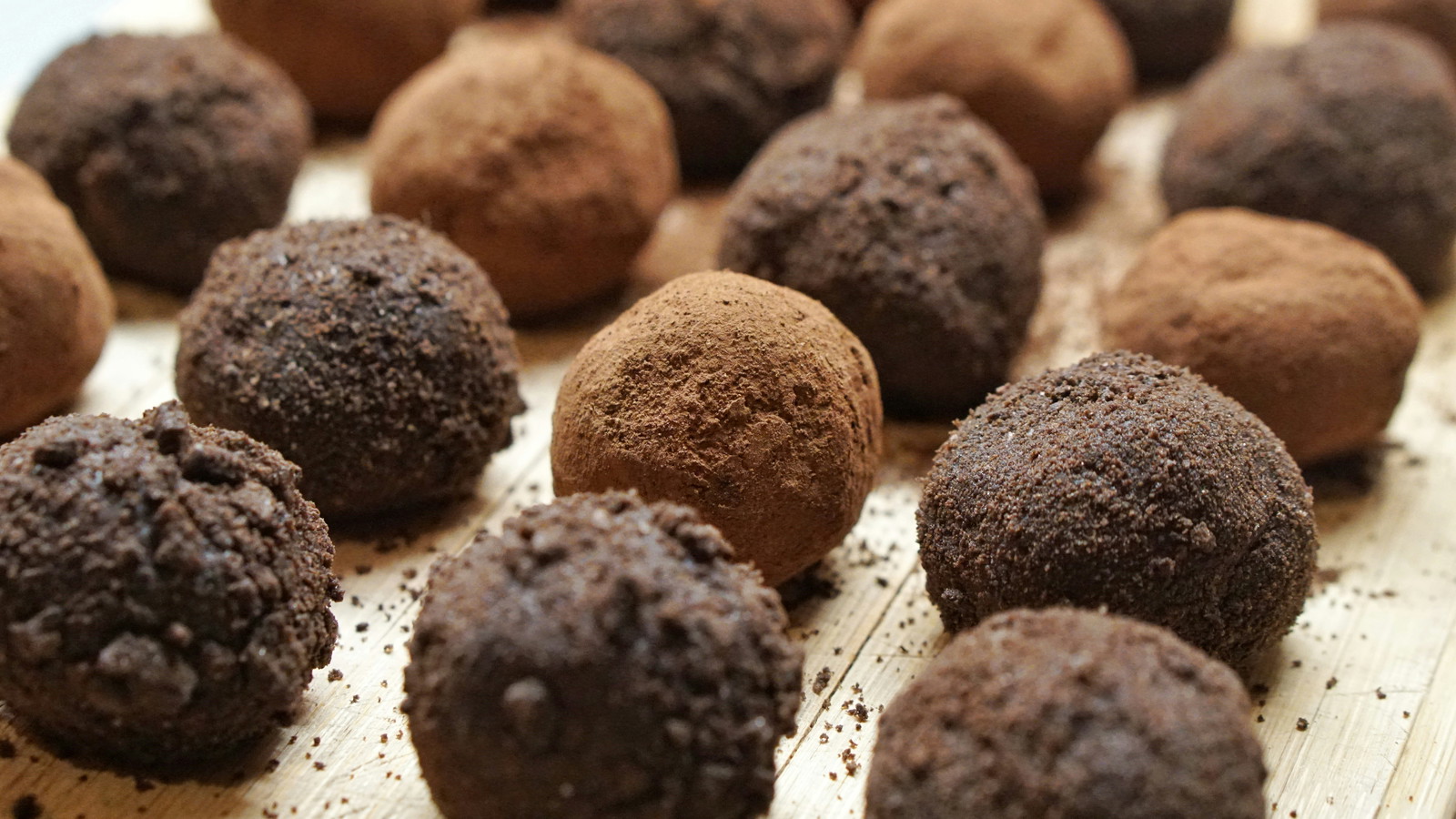 Image of Gingerbread Cookie Truffles 