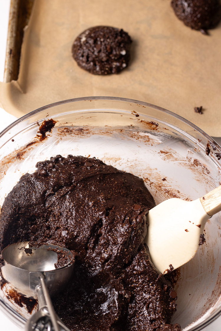 Image of Scoop 2 tbsp size dough onto a cookie tray.