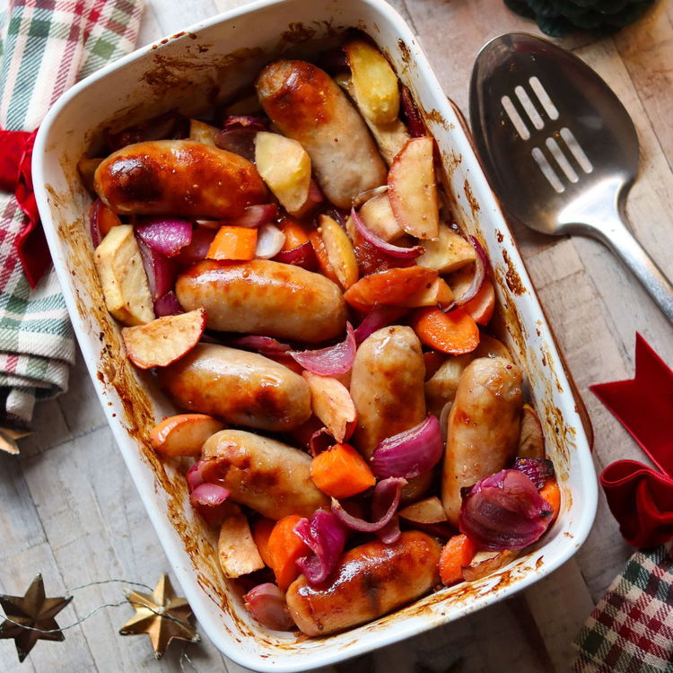 Image of Pour over the tray, turn everything well, and roast for...