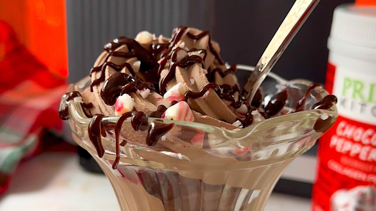 Image of Chocolate Peppermint Ice Cream with Collagen