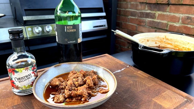 Image of Glühwein-Balsamico-Gulasch