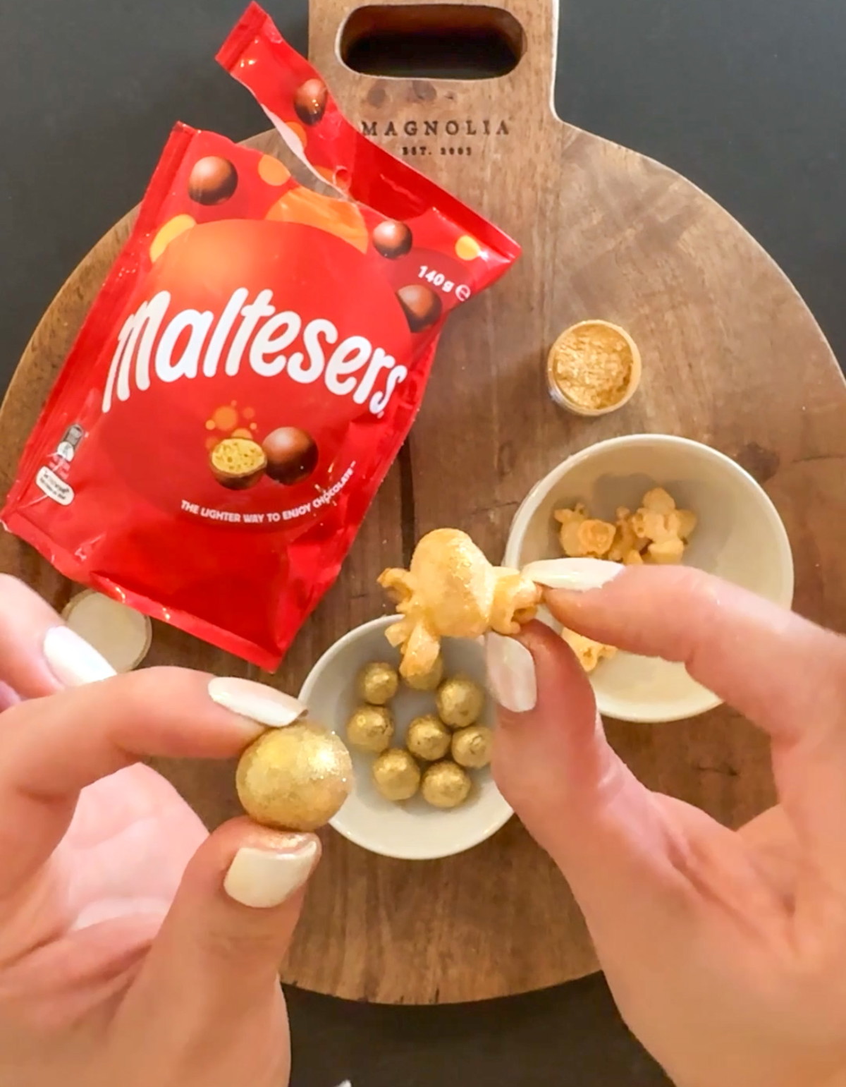 How to make DIY Edible Gold Decorations that taste good