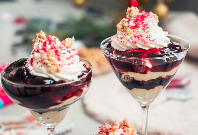 Image of Marzipan-Mascarpone-Kirsch Schichtdessert