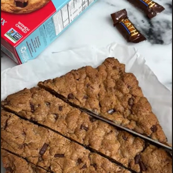 Gooey, Crunchy, Perfect: Brown Butter Chocolate Toffee Bars
